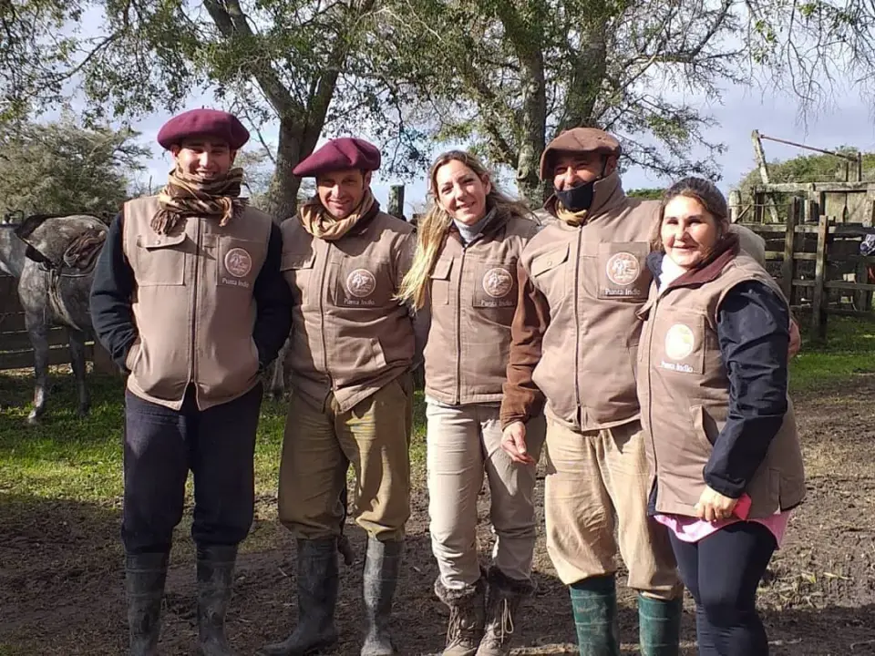 El equipo de Esencia Ecuestre en Punta Indio